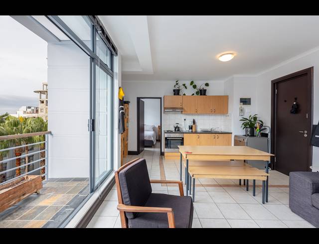 1 BEDROOM APARTMENT SOLD IN CAPE TOWN CITY CENTRE